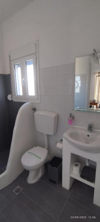 Tinos Apartments Zalonis Agios Ioannis  Rom bilde